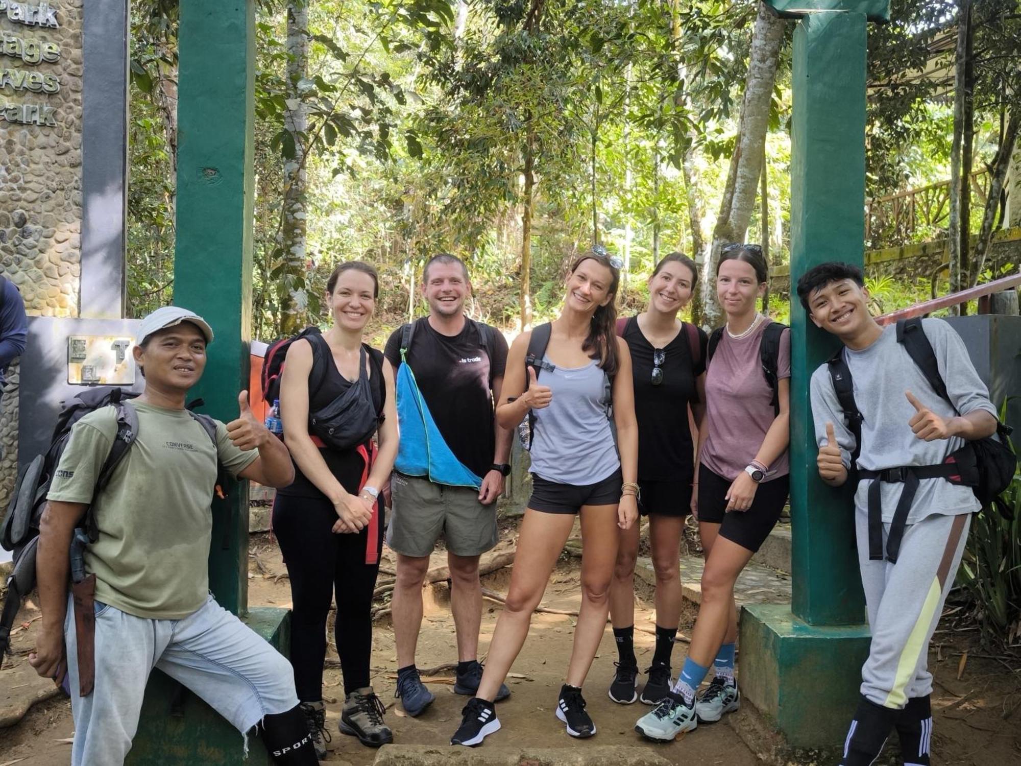 Sama Sama Homestay & Trekking Only Stay Here Book Trekking And Transport With Us Bukit Lawang Exteriér fotografie