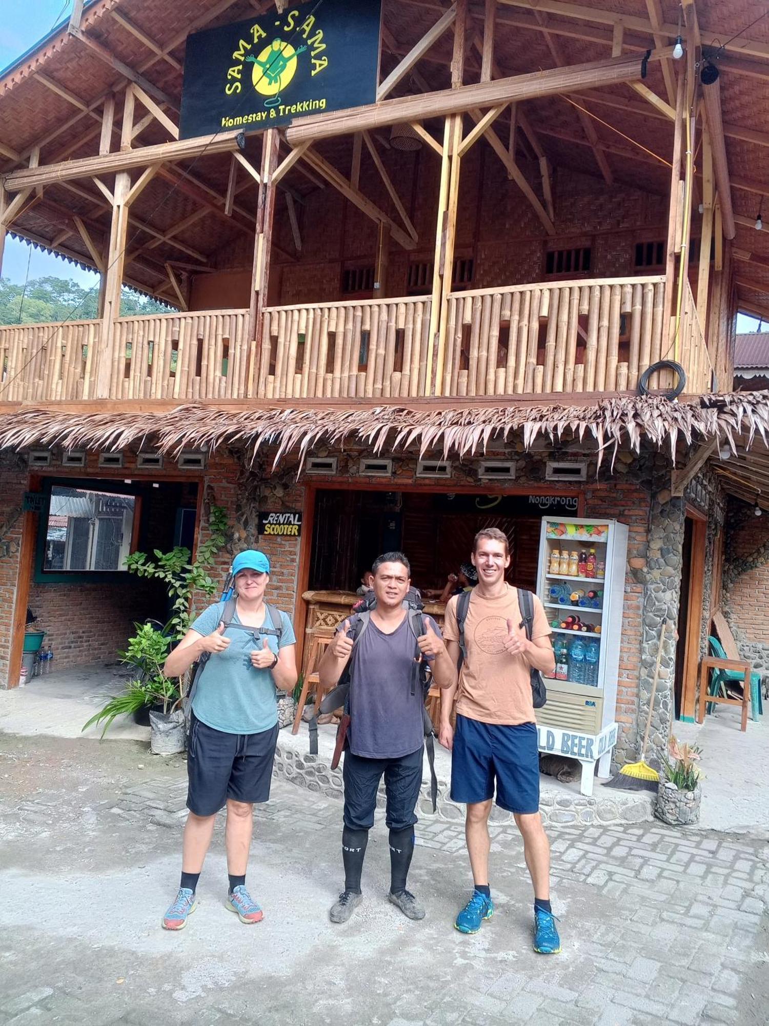Sama Sama Homestay & Trekking Only Stay Here Book Trekking And Transport With Us Bukit Lawang Exteriér fotografie