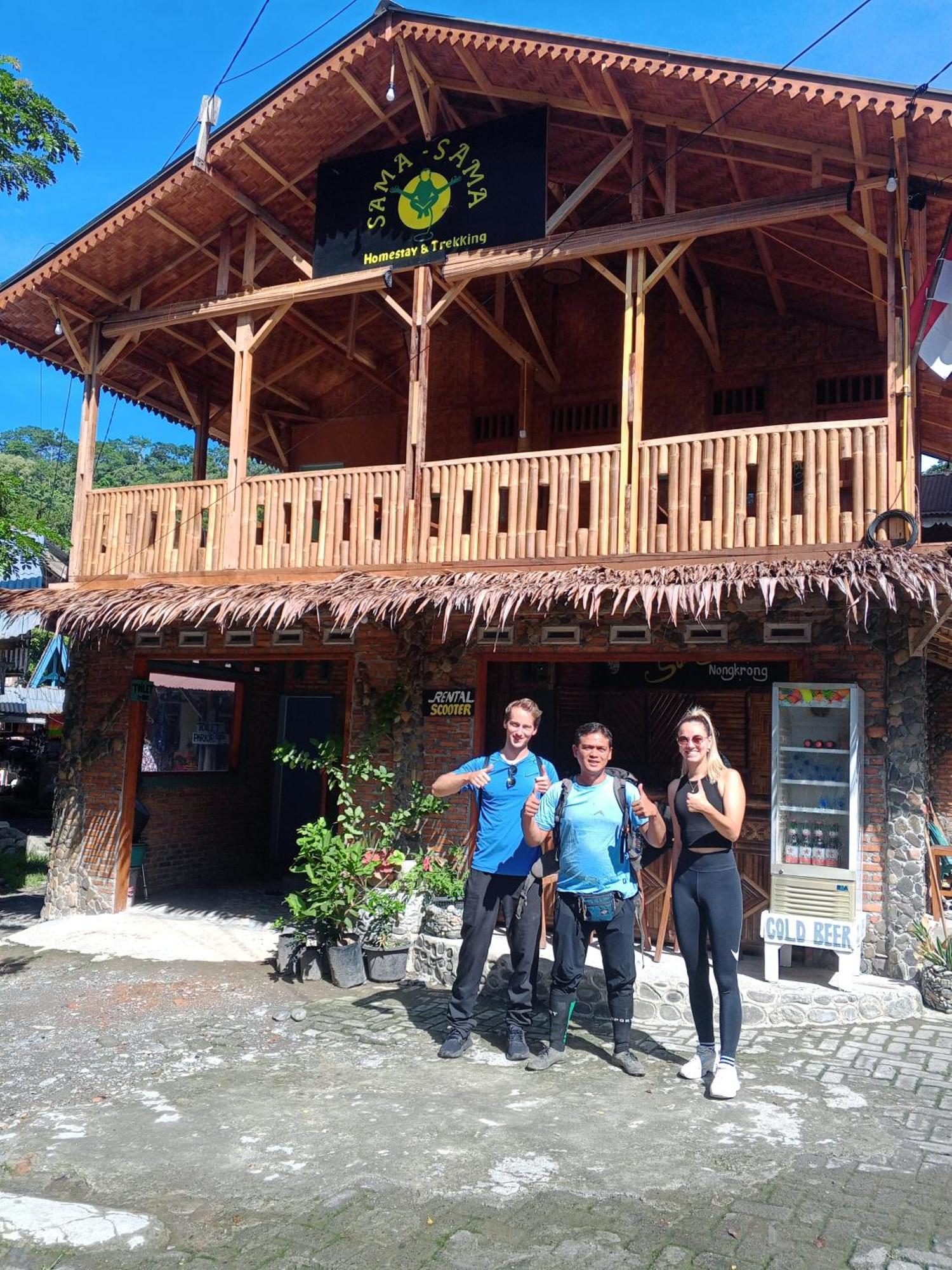 Sama Sama Homestay & Trekking Only Stay Here Book Trekking And Transport With Us Bukit Lawang Exteriér fotografie