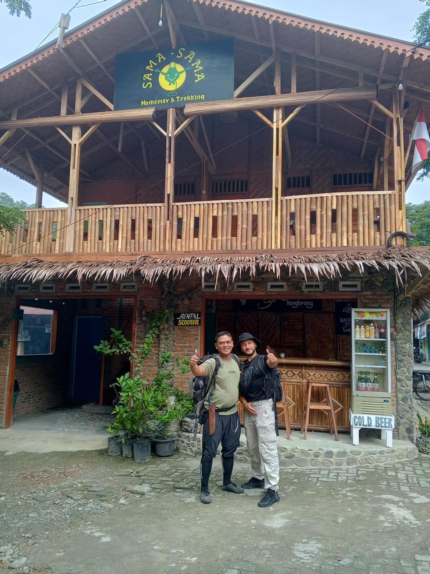 Sama Sama Homestay & Trekking Only Stay Here Book Trekking And Transport With Us Bukit Lawang Exteriér fotografie