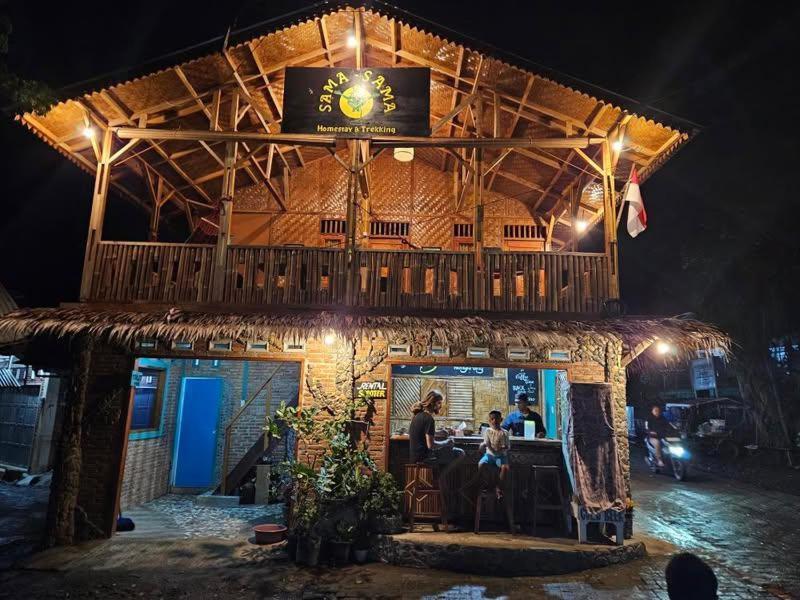 Sama Sama Homestay & Trekking Only Stay Here Book Trekking And Transport With Us Bukit Lawang Exteriér fotografie