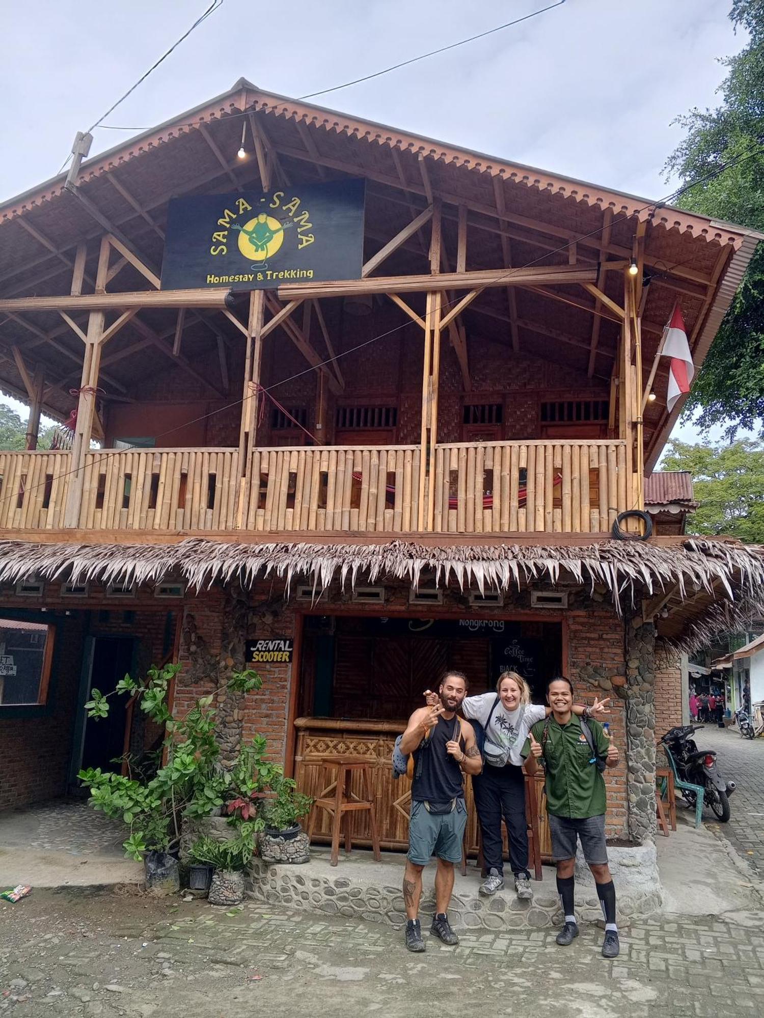 Sama Sama Homestay & Trekking Only Stay Here Book Trekking And Transport With Us Bukit Lawang Exteriér fotografie